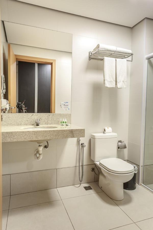 Dubai Suites Montes Claros Eksteriør billede