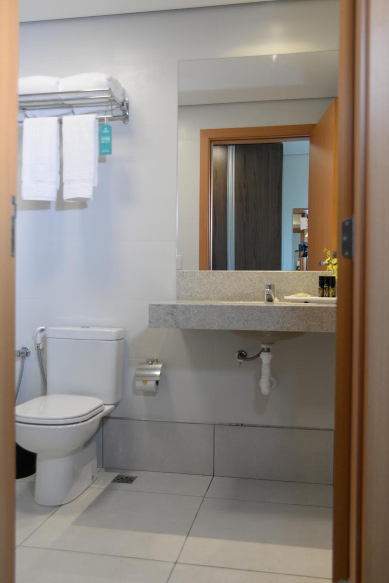 Dubai Suites Montes Claros Eksteriør billede