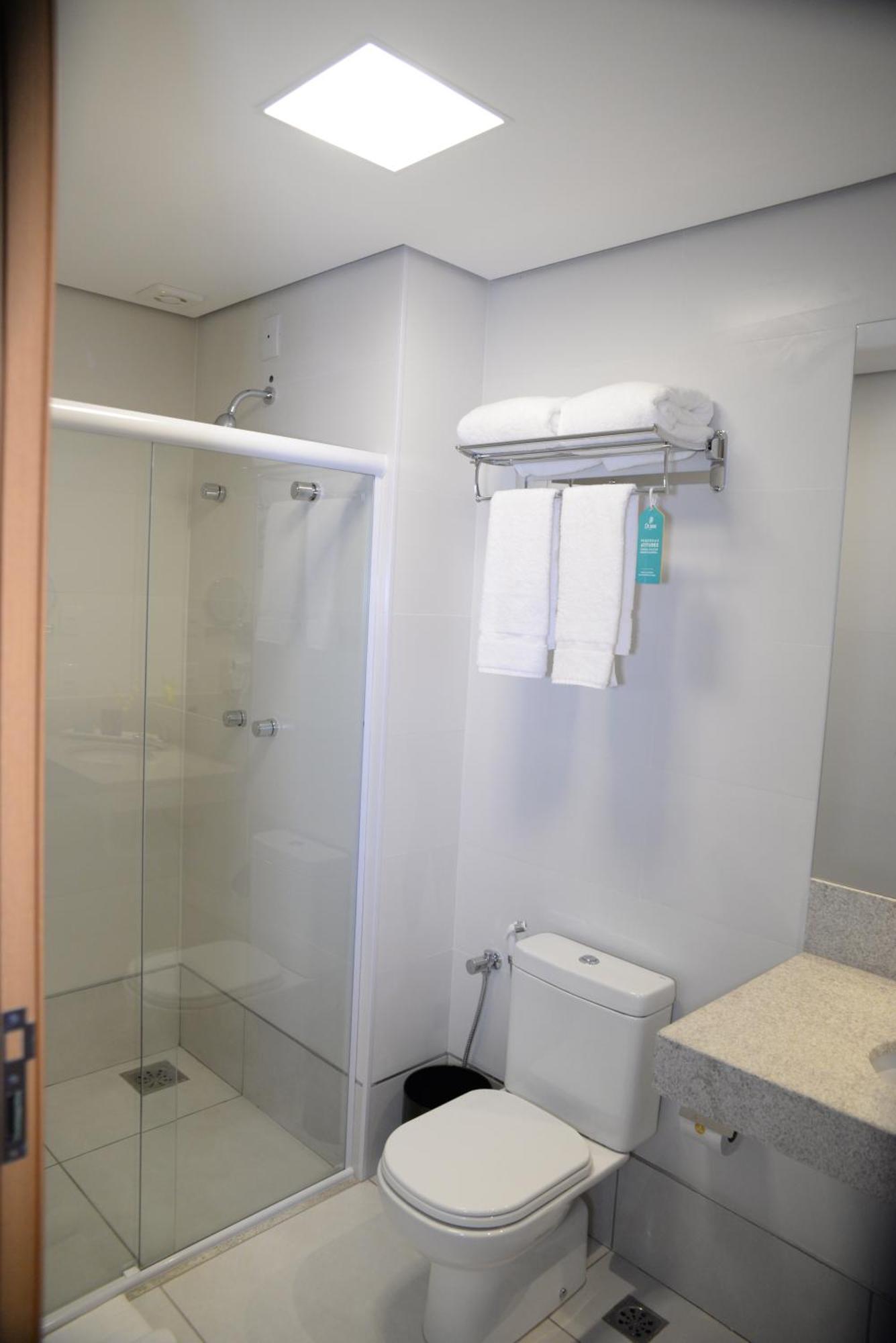 Dubai Suites Montes Claros Eksteriør billede