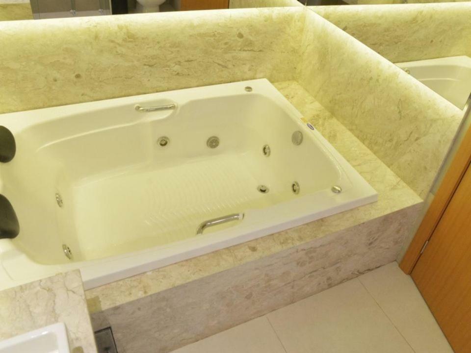Dubai Suites Montes Claros Eksteriør billede